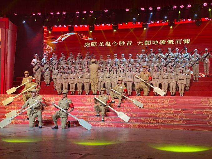 滚动的圆球无敌版